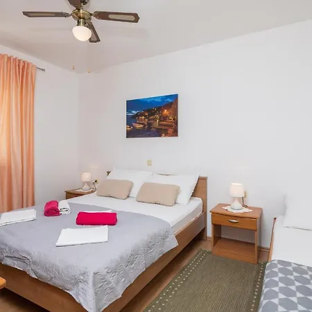 Gigo Blue Apartment *