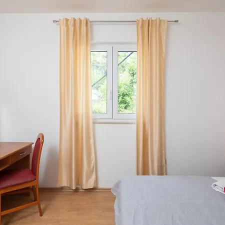 Gigo Blue Apartment *